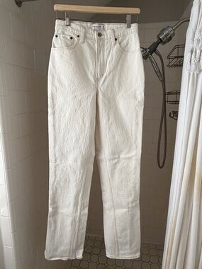 Abercrombie & Fitch 90s straight ultra high rise CURVY jean LONG